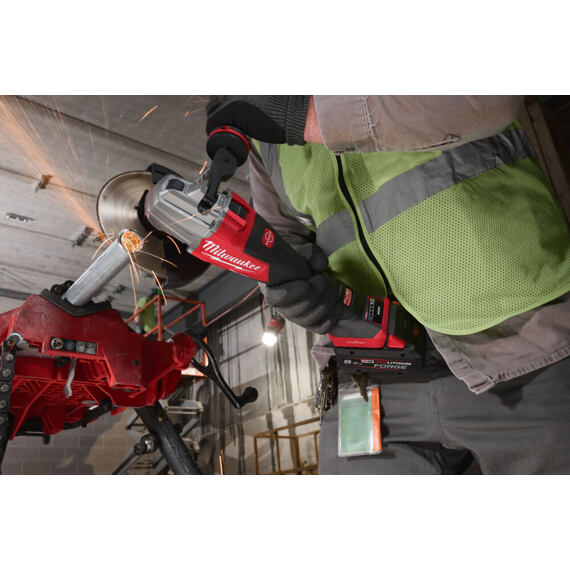 MILWAUKEE M18 FHSAGSVO125X-0X aku úhlová bruska 18V, bez baterie, kufr