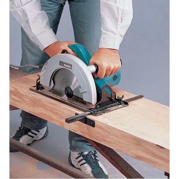 MAKITA N5900B kotúčová píla 2000W, 235mm