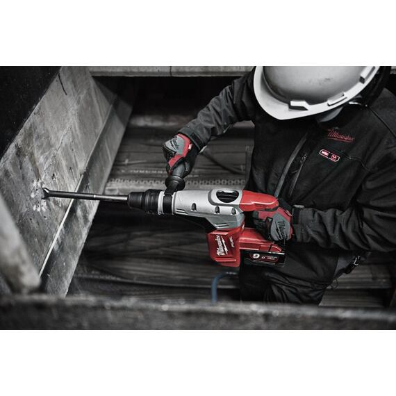 MILWAUKEE M18 CHM-0C aku kombinované kladivo SDS MAX, 18V bez baterie, 6,1J,  kufr