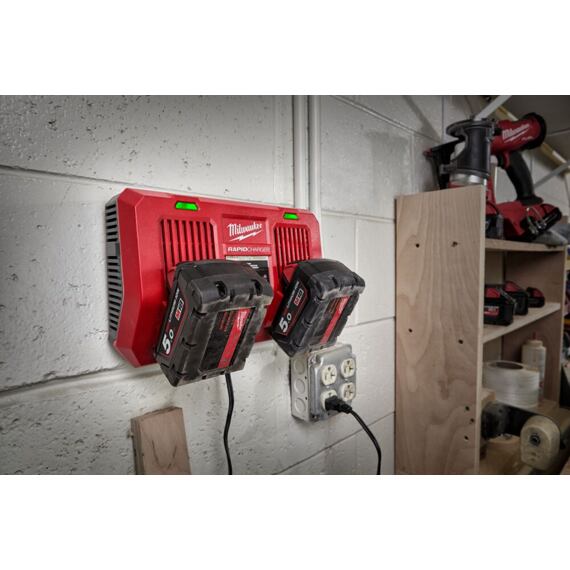 MILWAUKEE M18 DFC duálna rýchlonabíjačka 18V