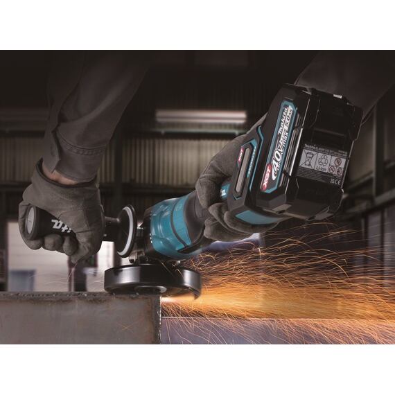 MAKITA GA050GZ aku úhlová bruska 125mm, 40V XGT, XPT, bez baterie