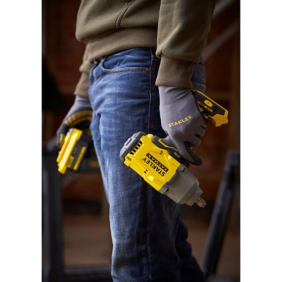 STANLEY SFMCF940B aku rázový utahovák FATMAX V20, 18V, 1/2", 949Nm, bez baterie