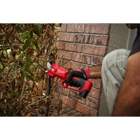 MILWAUKEE M12 BLPRS-202 aku vyvětvovací nůžky 12V/2*2Ah, střih do 32mm