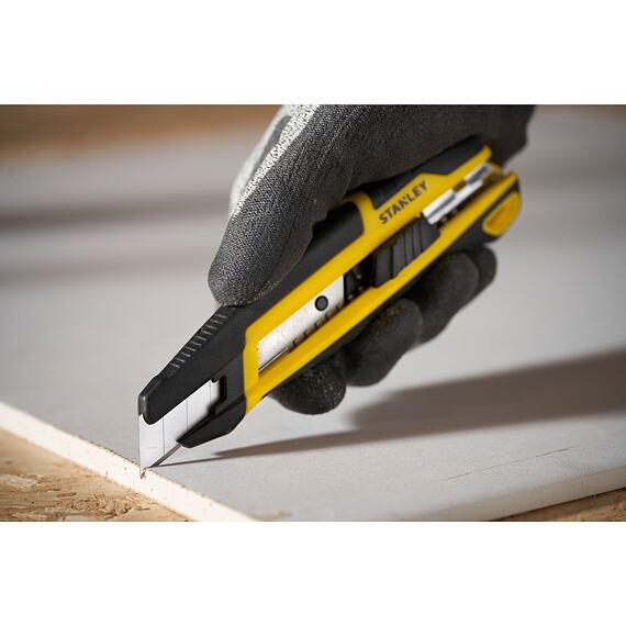 STANLEY STHT10500-0 ulamovací nůž FATMAX 18mm s kolečkem, kovové vodítko