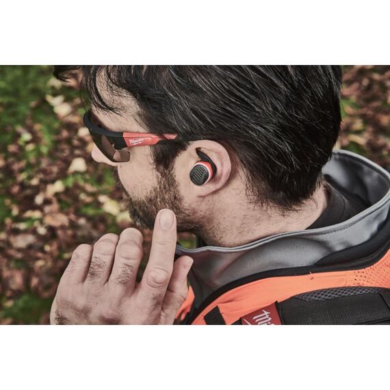 MILWAUKEE L4 RLEPB-301 sluchátka do uší BLUETOOTH, EN352-2, vyměnitelné zátky silikon a pěna