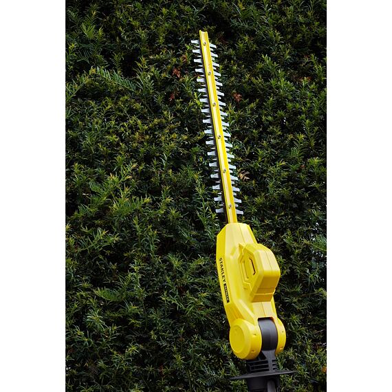 STANLEY SFMCPH845M1 aku nůžky na živý plot 45cm na tyči, V20/4Ah FATMAX, dosah až 3,4m