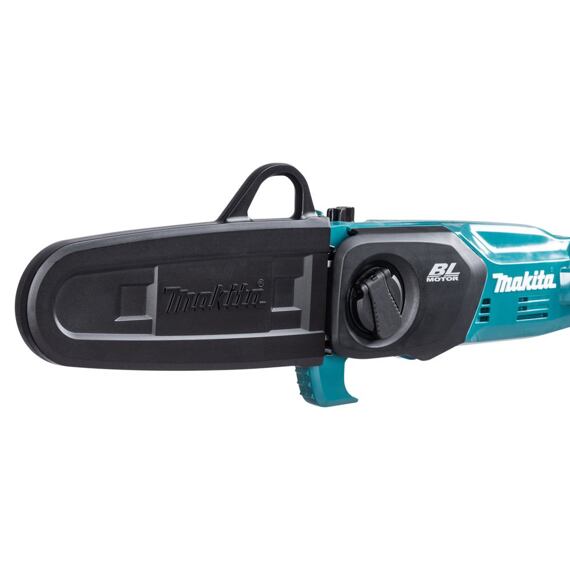 MAKITA DUA200Z01 aku vyvětvovací pila 18V LXT, dosah 1620mm + 2520mm, dělená hřídel, bez baterie