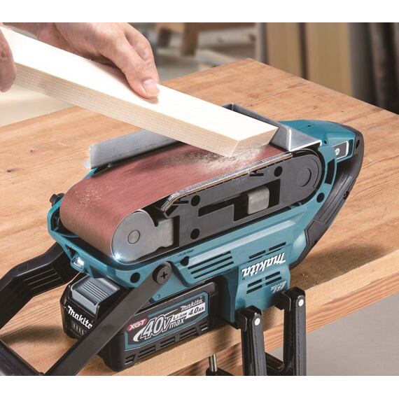 MAKITA BS001GZ aku pásová bruska XGT 40V, 76*533mm, 120-470 m/min, bez baterie