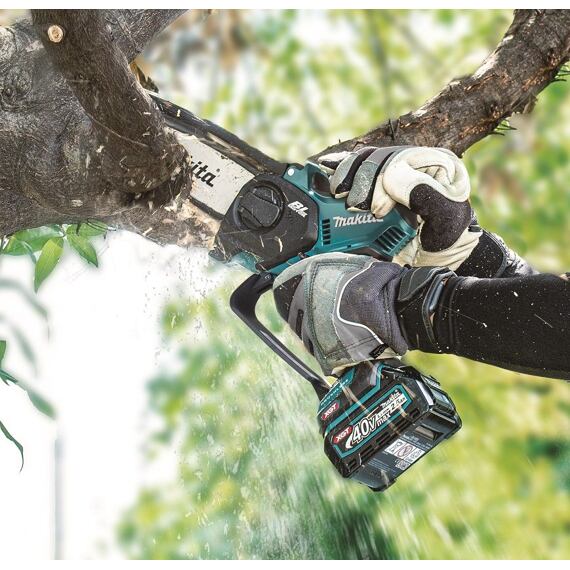 MAKITA UC029GZ01 aku řetězová prořezávací pila 150 mm Li-ion XGT 40V (590W), řez 15cm, bez baterie
