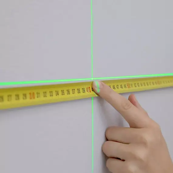 NEO křížový laser ZELENÝ, 12 čar, magnetický držák, příslušenství, 75-140