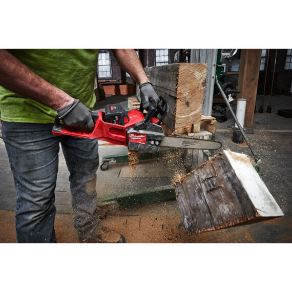 MILWAUKEE M18 FCHS35-0 aku řetězová pila 18V, lišta 35cm, bez baterie