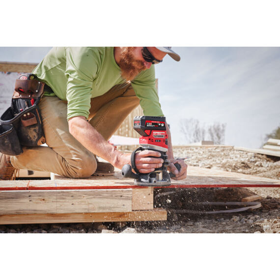 MILWAUKEE M18 FR12-0X aku vrchní frézka 12mm 18V, bez baterie, kufr