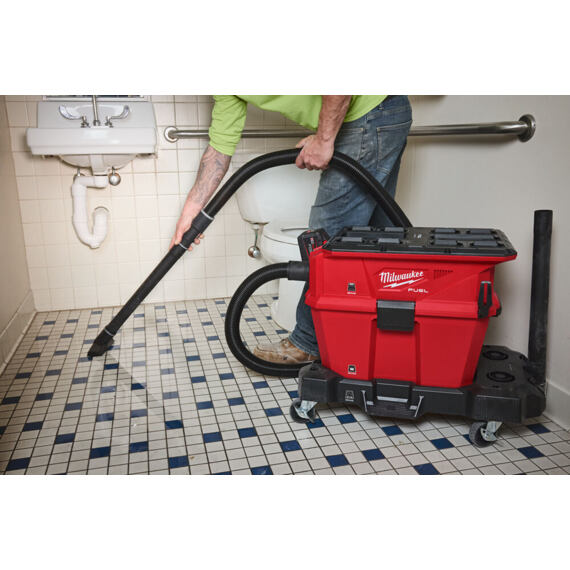 MILWAUKEE M18 FVC23L-0 aku vysavač třída "L", mokro suché vysávání, bez baterie