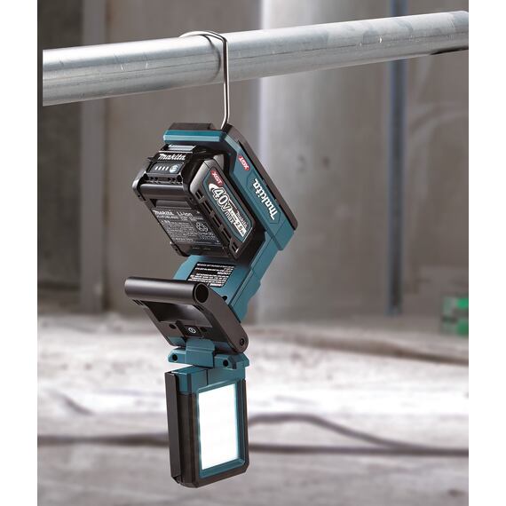 MAKITA ML013G aku LED svítilna s magnetem Li-ion 40V XGT, 1200lm, bez baterie