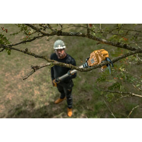 DeWALT DCMPP569N aku zahradní nůžky na tyči 18V XR, délka tyče až 3m, střih 38mm, bez baterie