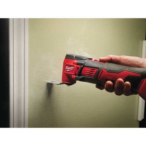 MILWAUKEE M18 BMT-0X aku kompaktní multifunkční bruska 18V bez baterie, kufr HD box