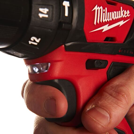MILWAUKEE M12 BPD-0 aku příklepová vrtačka 12V, 38Nm, 0-400/1500 ot./min bez baterie