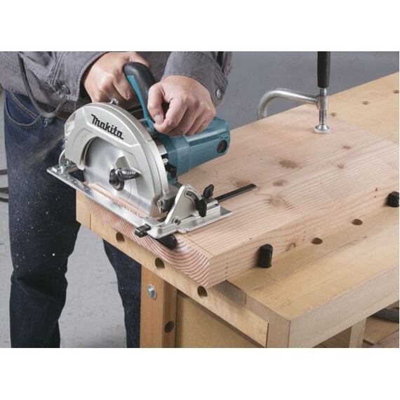 MAKITA HS7611J okružní pila 1600W, prořez 67mm, kotouč 190*30mm, systainer