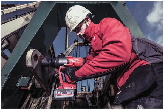 MILWAUKEE M18 ONEFHIWF1-802X rázový uťahovák 1", 18V/2*8Ah, 2400Nm 