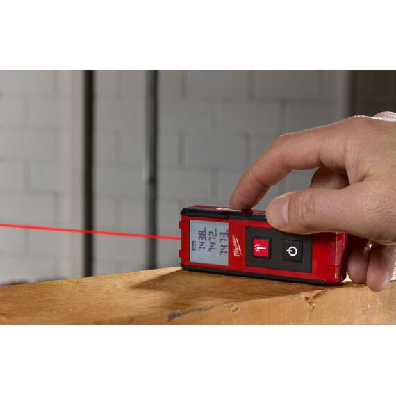 MILWAUKEE LDM 30 laserový měřič vzdáleností 30m, IP54
