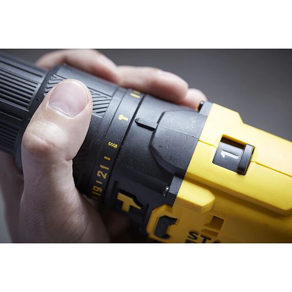 STANLEY SFMCK469M2 aku súprava 18V, FATMAX V20, 4*stroj + 2*aku 18V/4Ah, textilná brašna