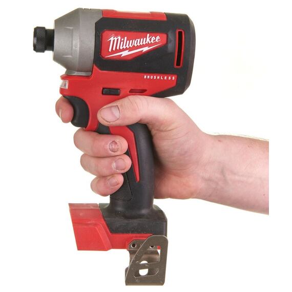 MILWAUKEE M18 CBLID-0 aku rázový uťahovák 18V, 180Nm, 0-3400 ot./min., dĺžka 130mm, bez batérie
