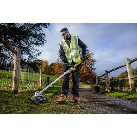 DeWalt DCMST561P1 aku strunová bezuhlíková sekačka 18V/1*5Ah XR, 36cm, dělená rukojeť