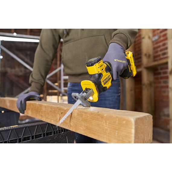 STANLEY SFMCS305B aku pila ocaska FATMAX V20,18V, bezuhlíková, bez baterie
