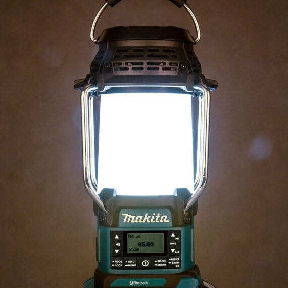 MAKITA DMR057 aku rádio s LED lampou 18V/14,4V Li-Ion, Bluetooth, tri svetelné módy, bez batérie