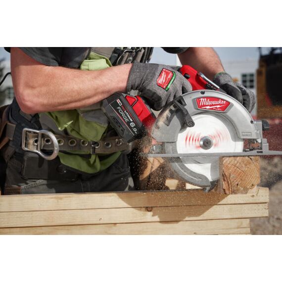 MILWAUKEE M18 FORGENRG-602 set 2*akumulátor M18 FORGE 6Ah + M18 DBSC supernabíječka