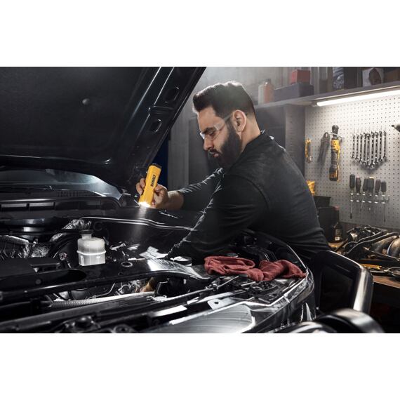 DeWALT DCL183 aku USB-C svítilna 3,6V, 1000lm