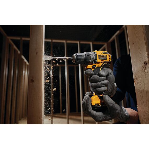 DeWalt DCK611P1D2 aku sada 12V/1*5Ah, 2*2Ah, 6ks aku nářadí