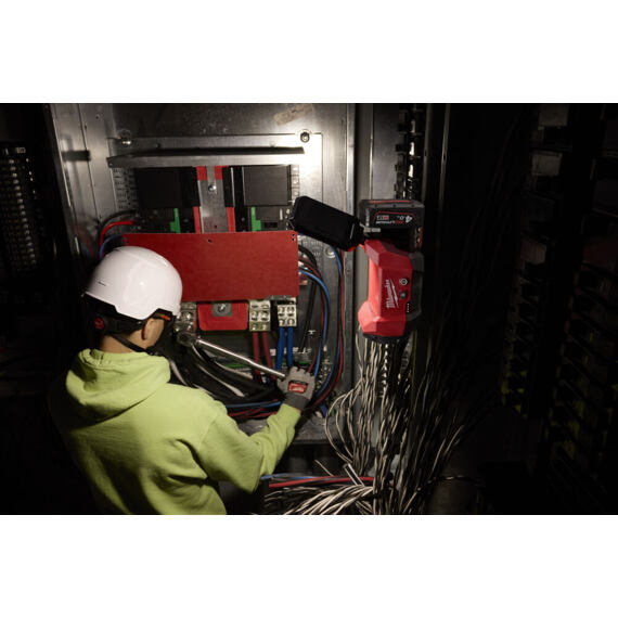 MILWAUKEE M12 ALIP-0 aku lampa 12V, 1200lm, Packout systém, IP54, bez baterie