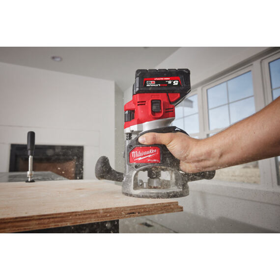 MILWAUKEE M18 FR12-0X aku vrchní frézka 12mm 18V, bez baterie, kufr