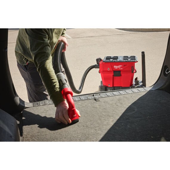 MILWAUKEE M18 FVC23L-0 aku vysavač třída "L", mokro suché vysávání, bez baterie