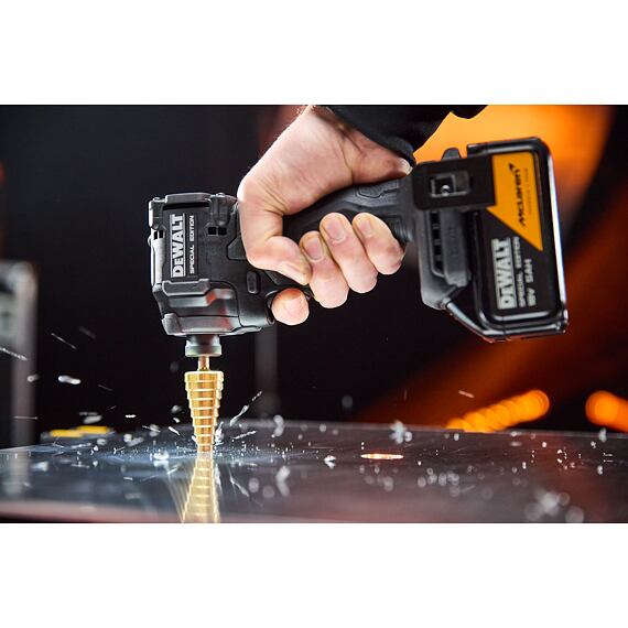 DeWalt DCK3222MP2T aku set DCD86M+DCF86M+DCF99M, 18V/2*5Ah, TSTAK, edice McLaren
