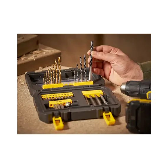 STANLEY STA88550 sada vrtáků do kovu TITANIUM, 31-dílná, kufr