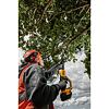 DeWalt DCMPS567N prořezávácí pila 18V, lišta 20cm, teleskopická násada až 3m, bez aku