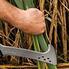 FISKARS 1051233 mačeta s pilkou SOLID, velká, 54cm, čepel 23cm z kalené oceli, nerezavějící úprava