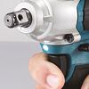 Makita DTW190Z - Světlo pro osvícení pracovního prostoru.