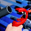 KNIPEX DPT50 řezák plastových trubek pr.35-50mm, síla stěny 2,5-3,5mm, čistý řez bez otřepů 902302BK