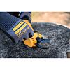 DeWALT DCMPP569N aku zahradní nůžky na tyči 18V XR, délka tyče až 3m, střih 38mm, bez baterie
